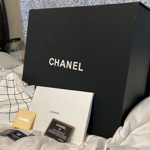 Chanel 31 RUE CAMBON PARIS - Picture 2 of 12